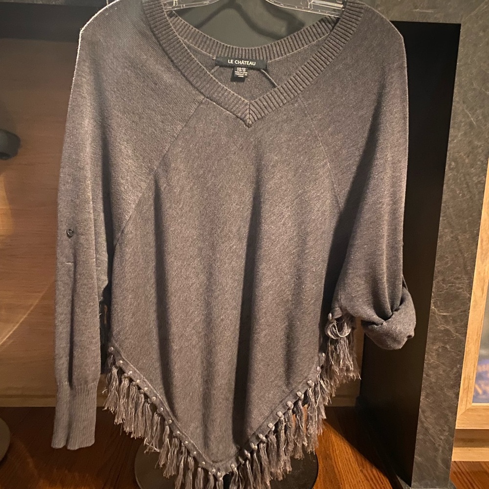 Le Chateau puncho sweater